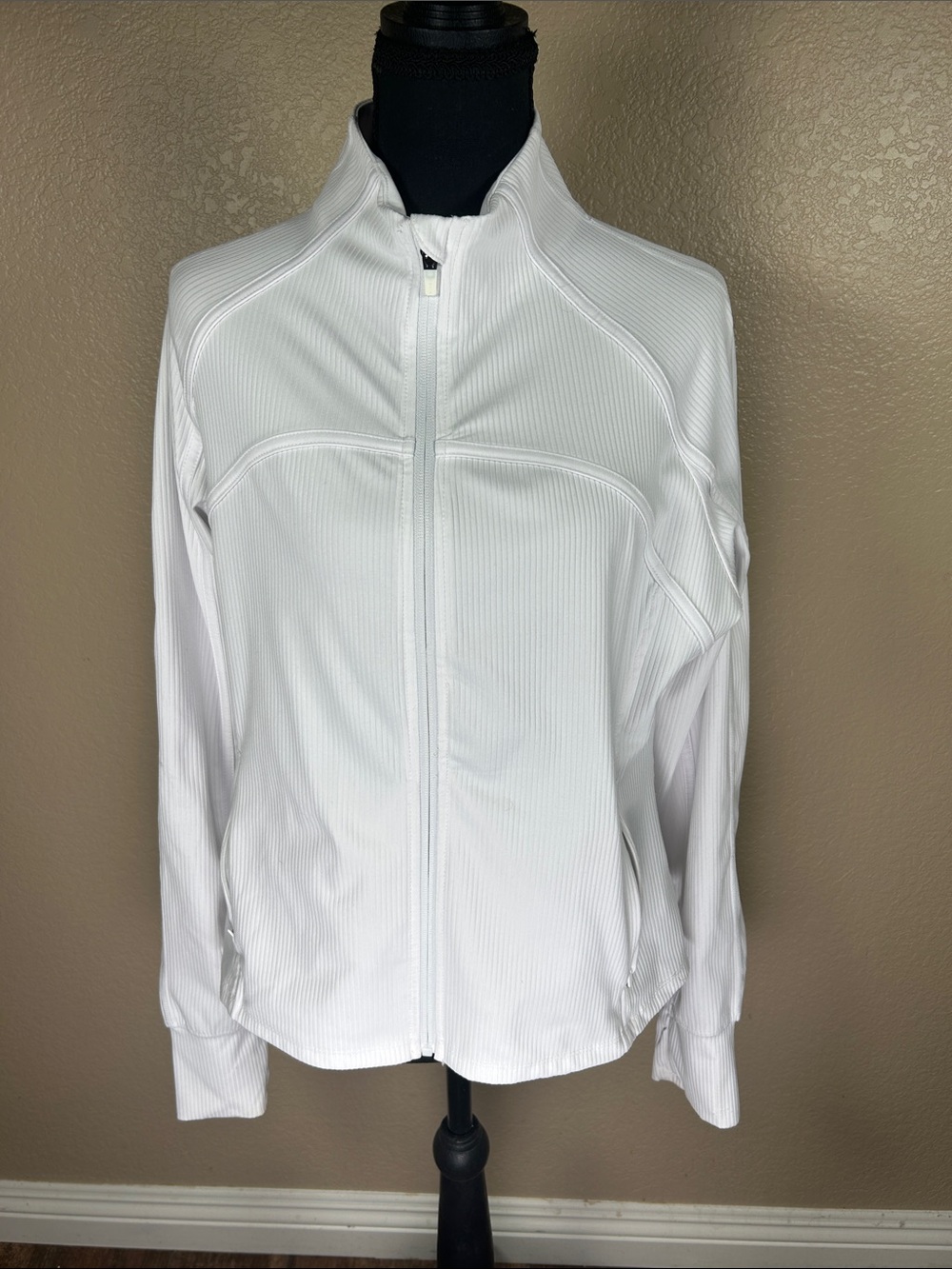 Danskin White Ribbed Full Zip Athletic Jacket Size Large